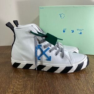 NWB Off-White Mid Top Vulcanized Sneaker Men’s Size 12 White/Black/Blue